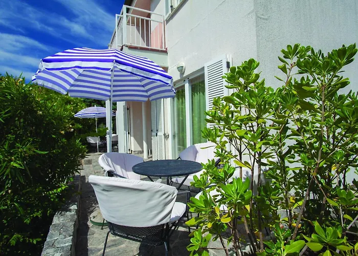 Appartement Awesome In With Wifi