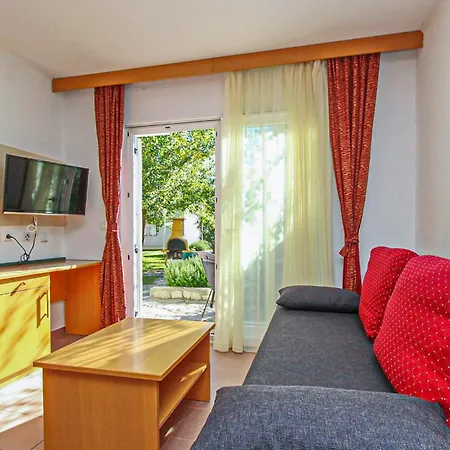 Apartamento 1 Bedroom Gorgeous In